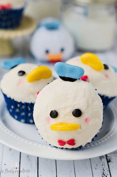 Donald Duck Tsum Tsum Cupcakes